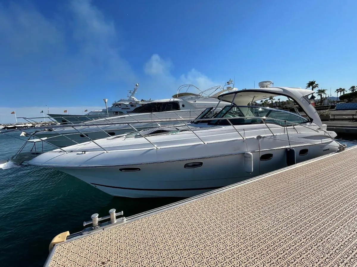 Ботель Отель Superbe Yacht Luxe Familial A St Jean Cap-Ferrat. Сен-Жан-Кап-Ферра Франция