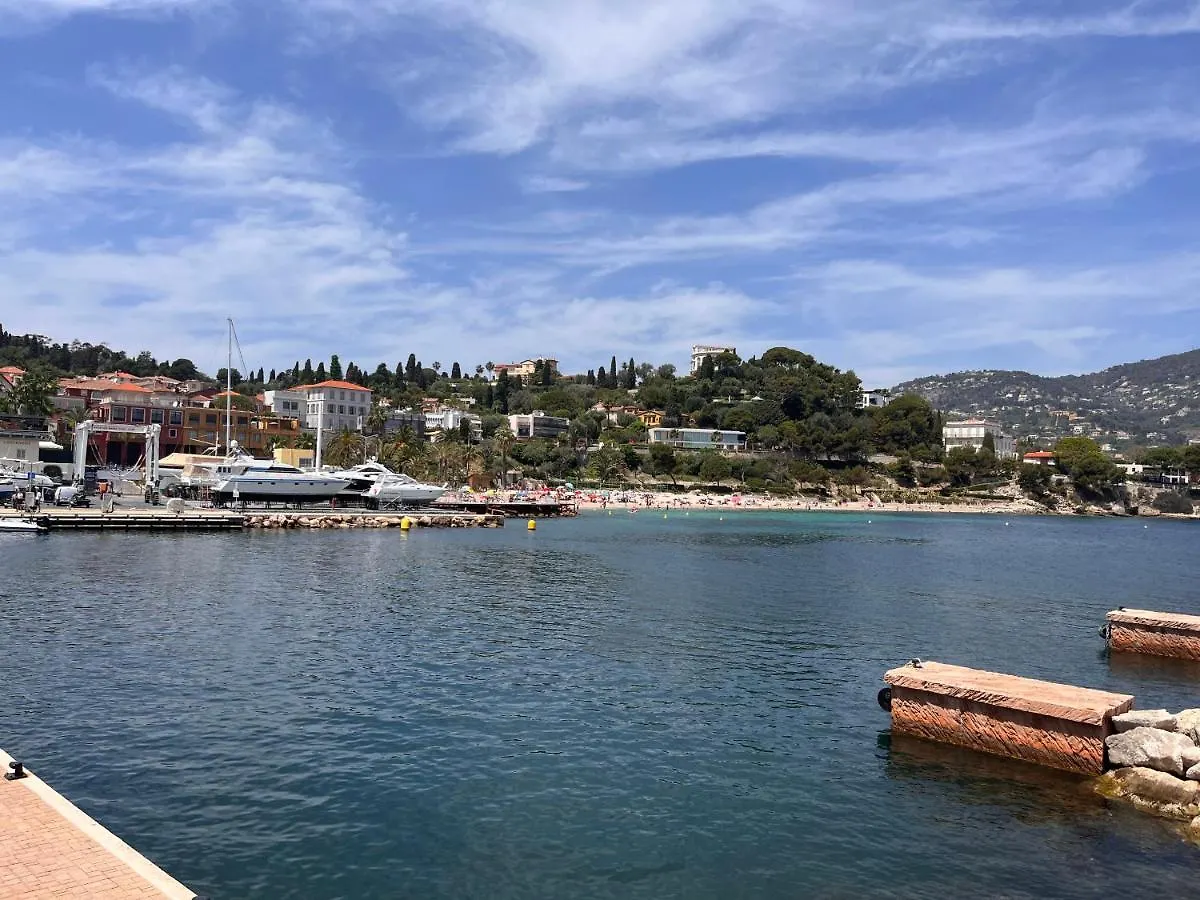 Ботель Отель Superbe Yacht Luxe Familial A St Jean Cap-Ferrat. Сен-Жан-Кап-Ферра