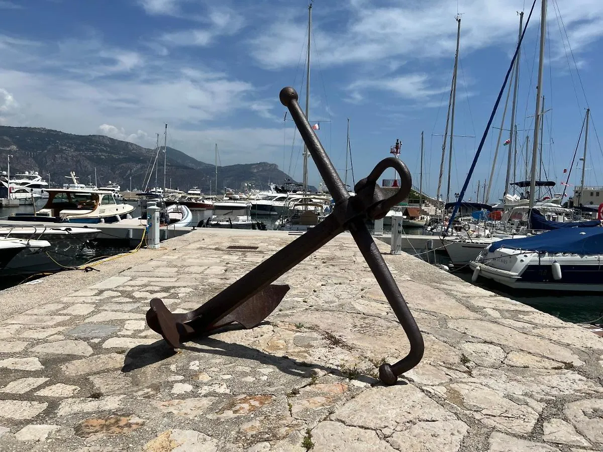 Отель Superbe Yacht Luxe Familial A St Jean Cap-Ferrat. Сен-Жан-Кап-Ферра 0*,